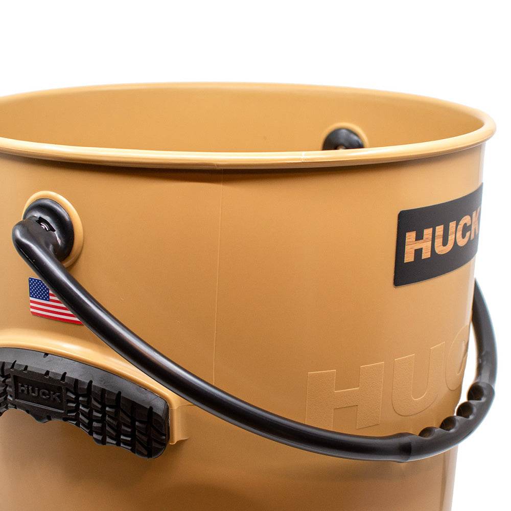 Performance Bucket - Black n' Tan - Tan with Black Handle