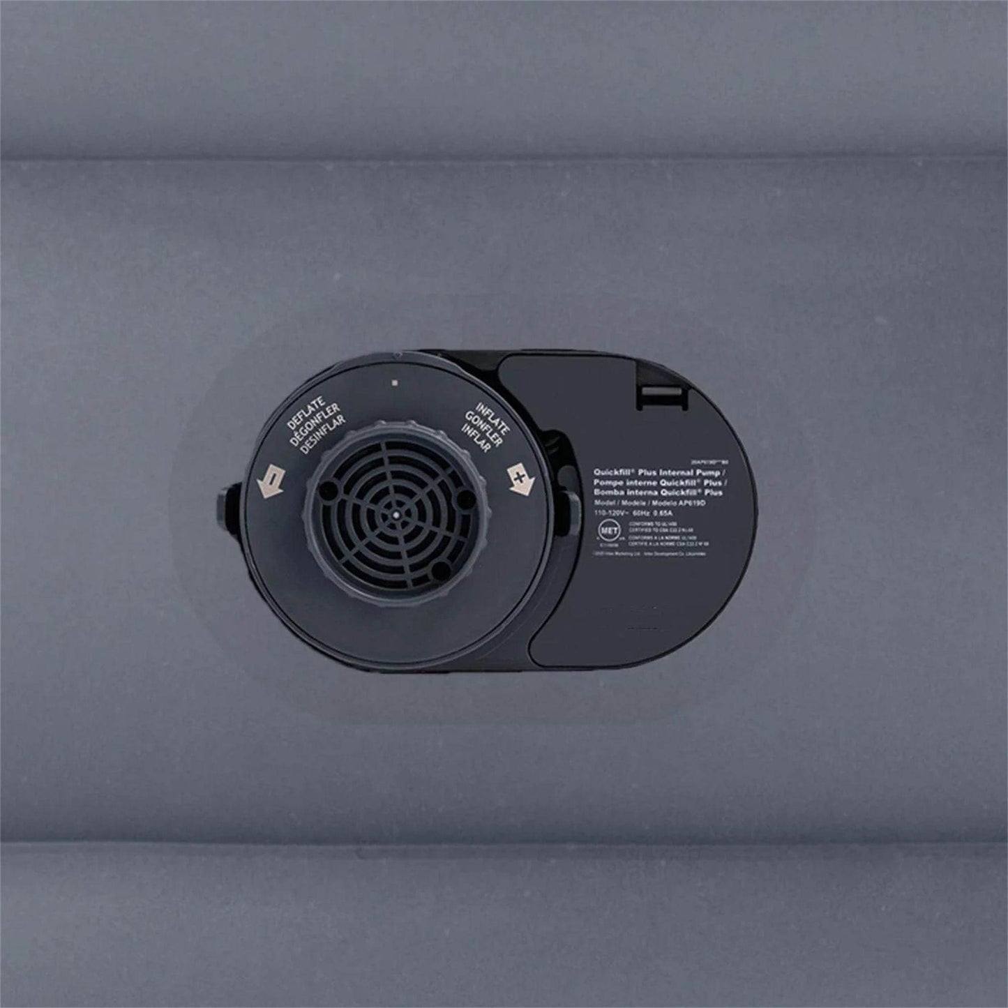 20" Dura-Beam Deluxe Raised Air Mattress with Built-in Pump